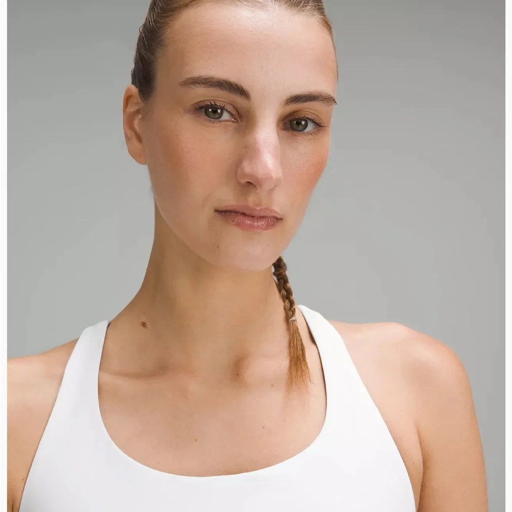 Size 8 White Lululemon Energy Longline Bra Medium Support - Picture 3 of 6